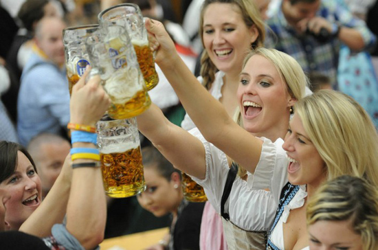 度:欧洲最享受 亚洲最勤奋新葡京盘点各国带薪休假制(图2) 度:欧洲最享受 亚洲最勤奋新葡京盘点各国带薪休假制(图2)