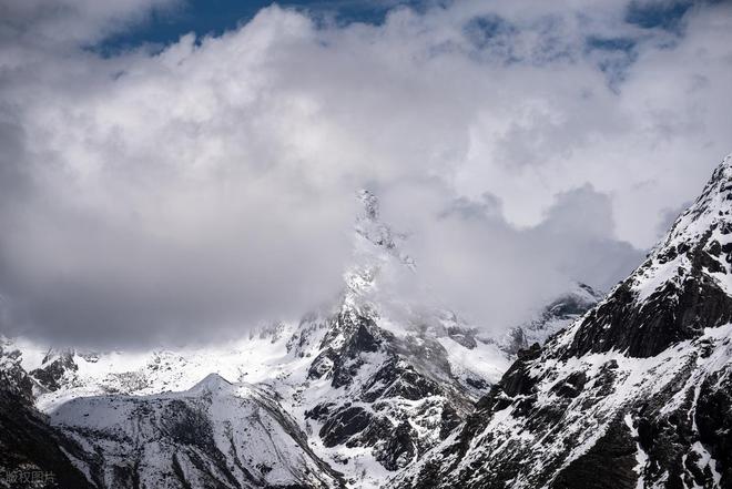毕徒步地理手册：沉浸式穿越神山秘境新葡京此生必走！收好四姑娘山长穿(图2)