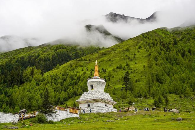 毕徒步地理手册：沉浸式穿越神山秘境新葡京此生必走！收好四姑娘山长穿(图16)
